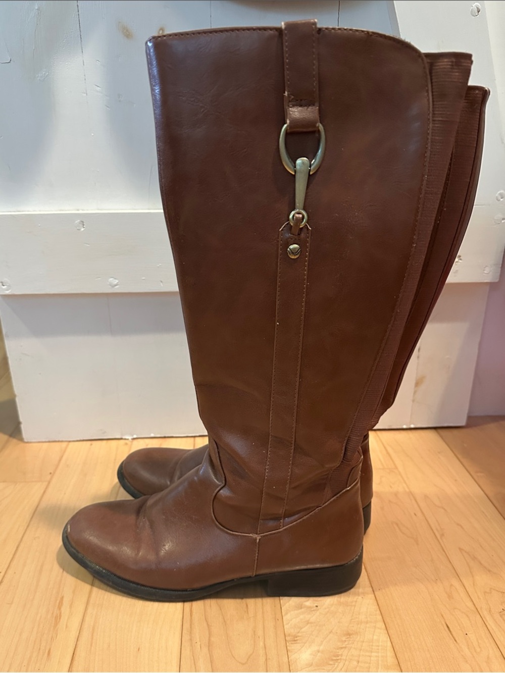 Classic Brown Knee-High Riding Boots